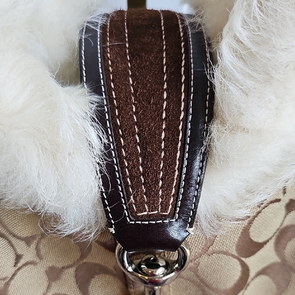 COACH Vintage 2005 Signature Hobo Canvas, Suede & FAUX Fur handbag F052-8K48. - Picture 6 of 11